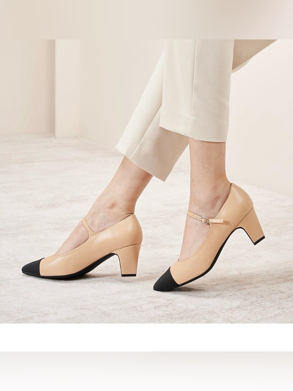 Mary Jane Block Heel Pump